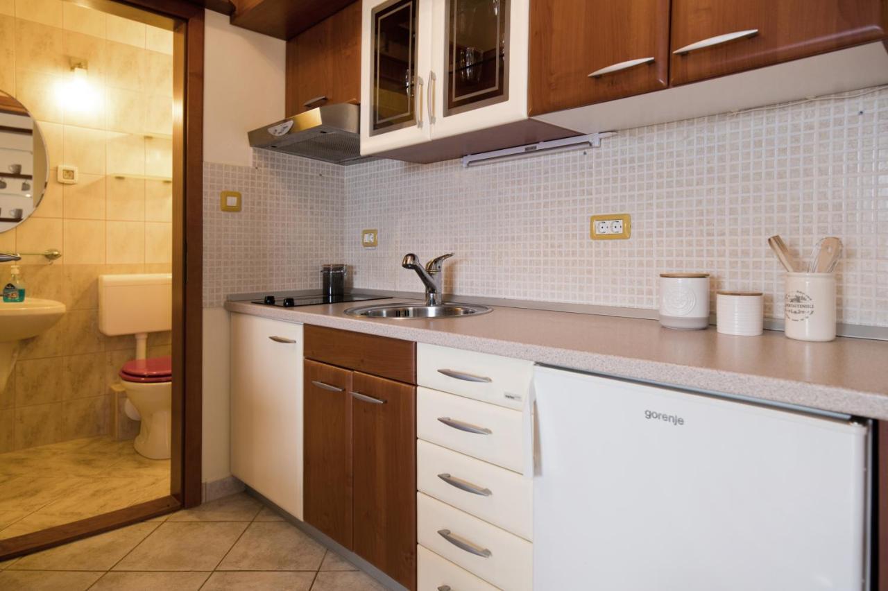 סופטאר Apartman Mediterraneo מראה חיצוני תמונה