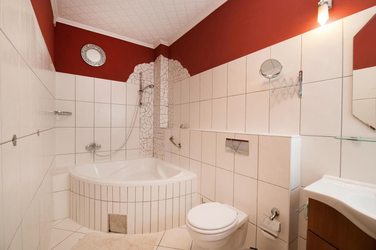 סופטאר Apartman Mediterraneo מראה חיצוני תמונה