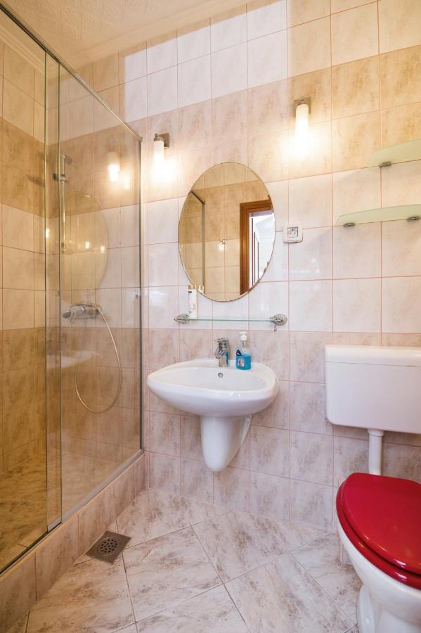 סופטאר Apartman Mediterraneo מראה חיצוני תמונה