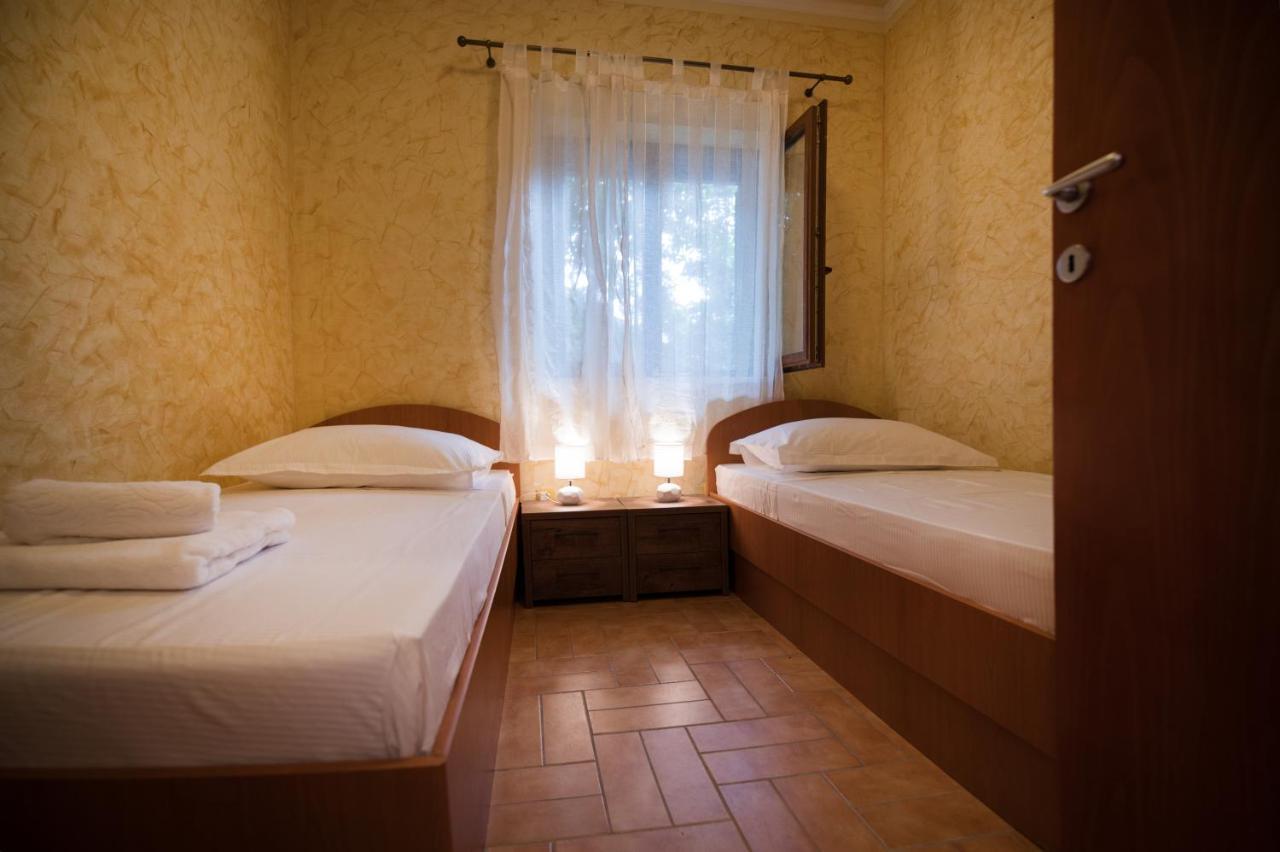 סופטאר Apartman Mediterraneo מראה חיצוני תמונה
